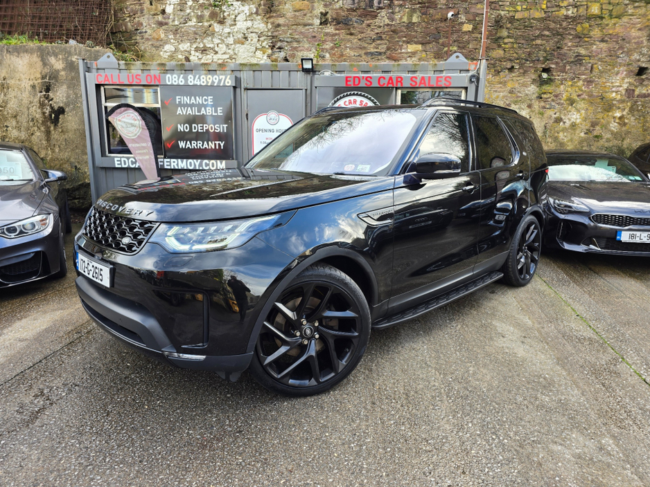 2017 Land Rover Discovery - image 8