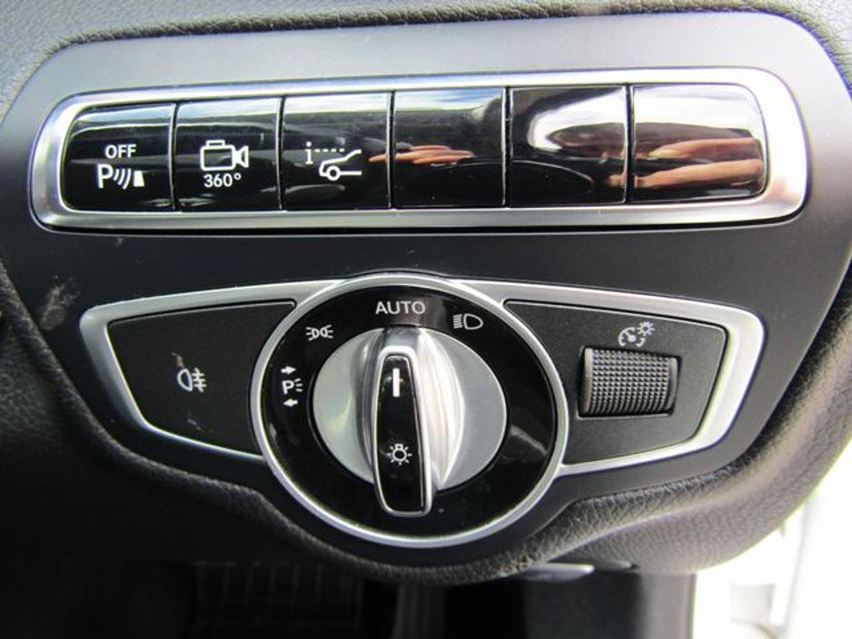 2016 Mercedes-Benz C Class - image 28