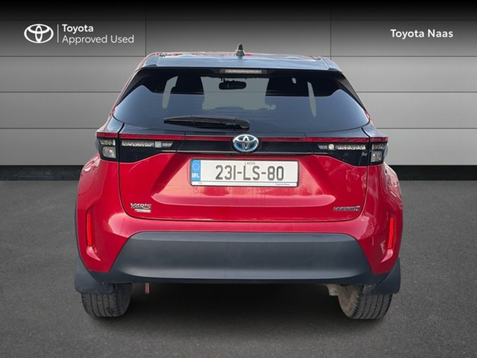 2023 Toyota Yaris Cross CROSS LUNA SPORT €28,888