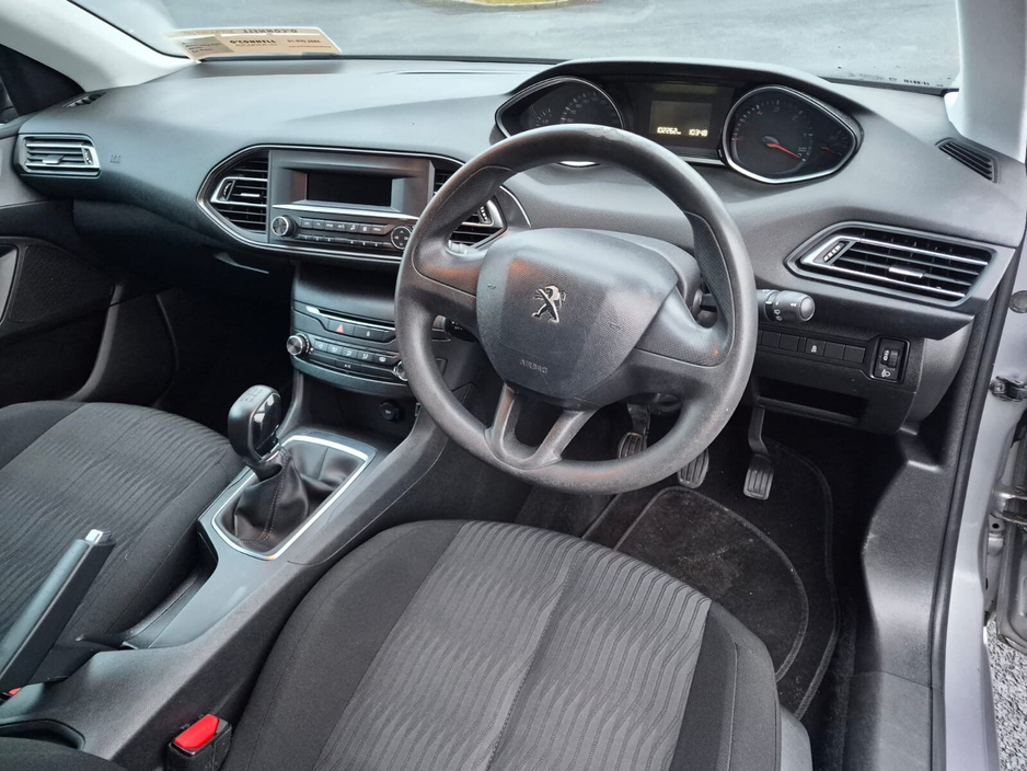 2015 Peugeot 308 1.6 HDI 92 bhp Access €6,999