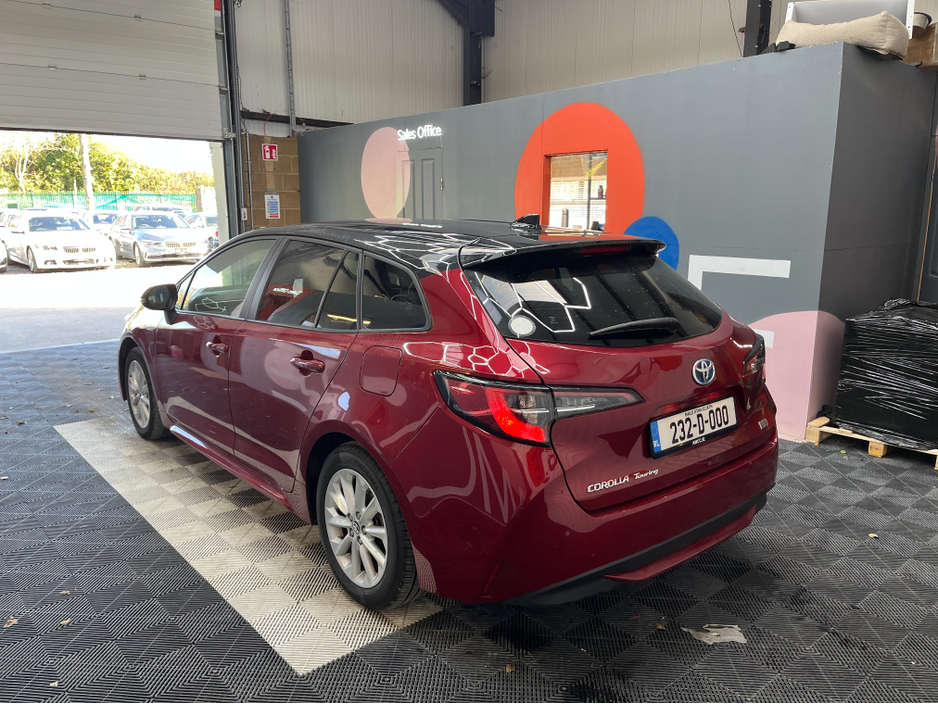 2023 Toyota Corolla - image 4