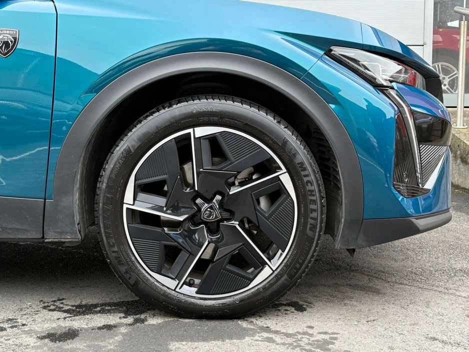 2024 Peugeot 408 - image 8