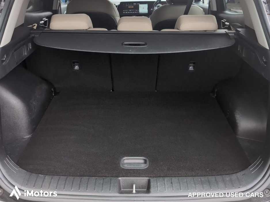 2022 Kia Sportage - image 13