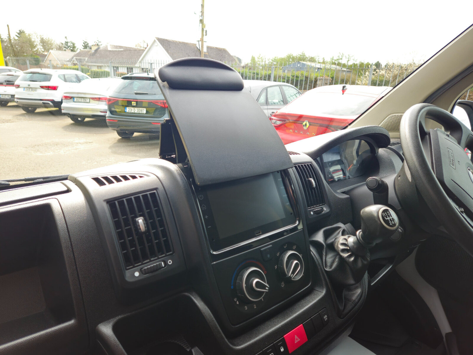 2023 Opel Movano - image 10