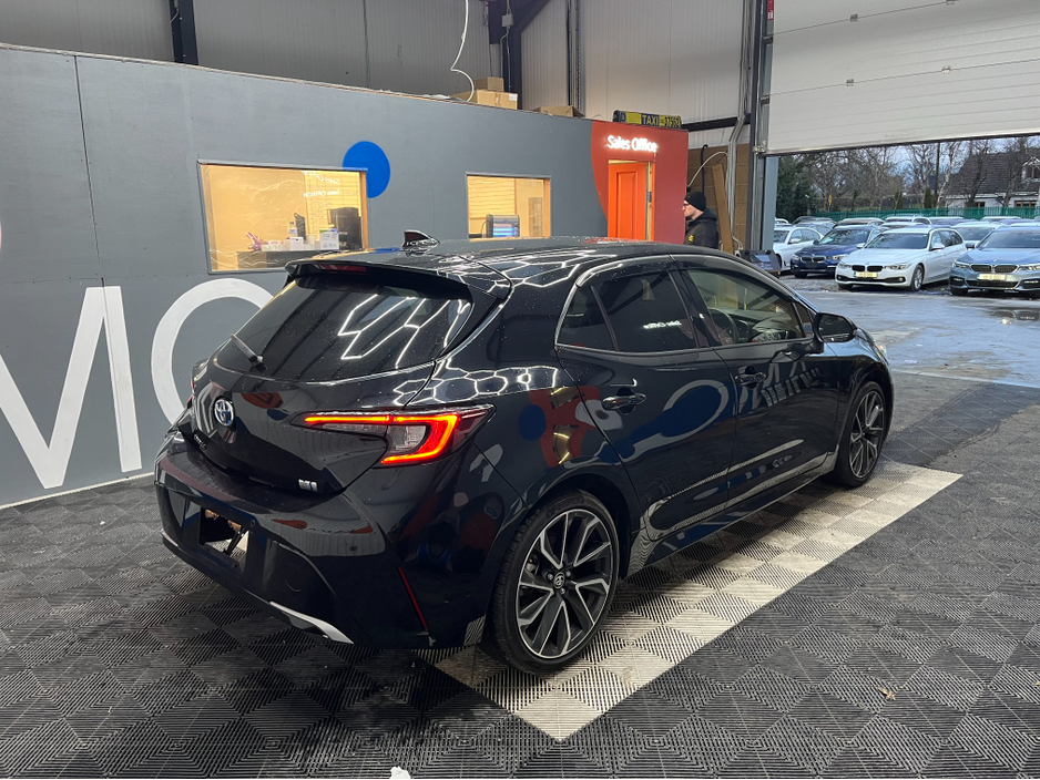 2023 Toyota Corolla - image 2