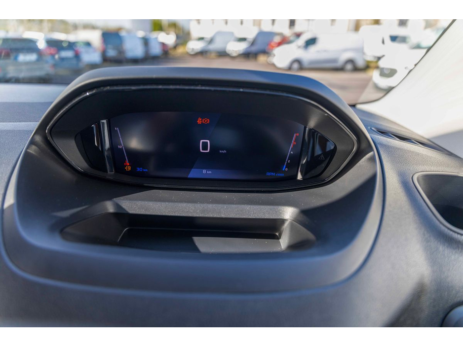 2026 Peugeot Partner - image 5