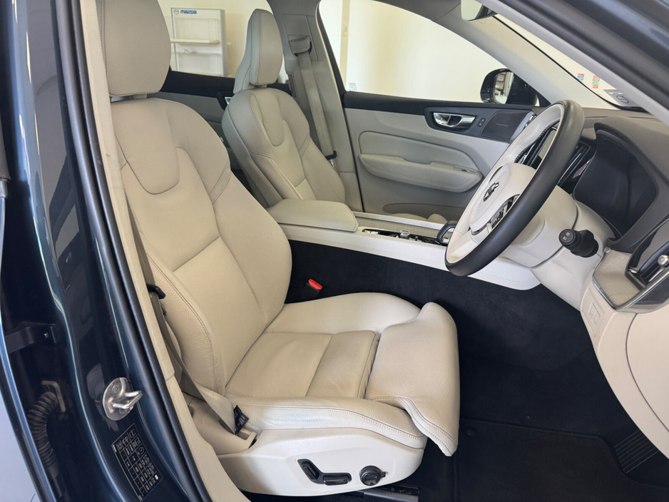 2024 Volvo XC60 T6 Recharge PHEV 350hp AT8 Plus Dark €58,500