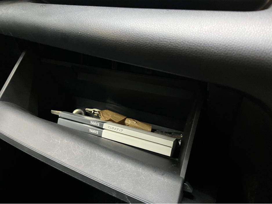 2023 Toyota Yaris - image 14