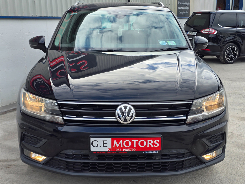 2017 Volkswagen Tiguan - image 15