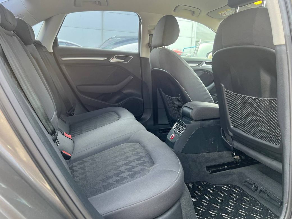2016 Audi A3 - image 11