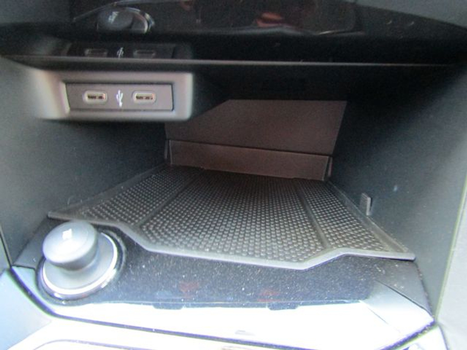 2022 Volkswagen T-Roc - image 34