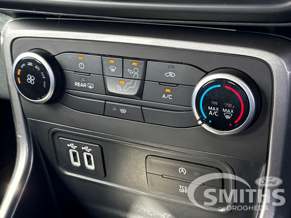 2018 Ford Ecosport - image 18