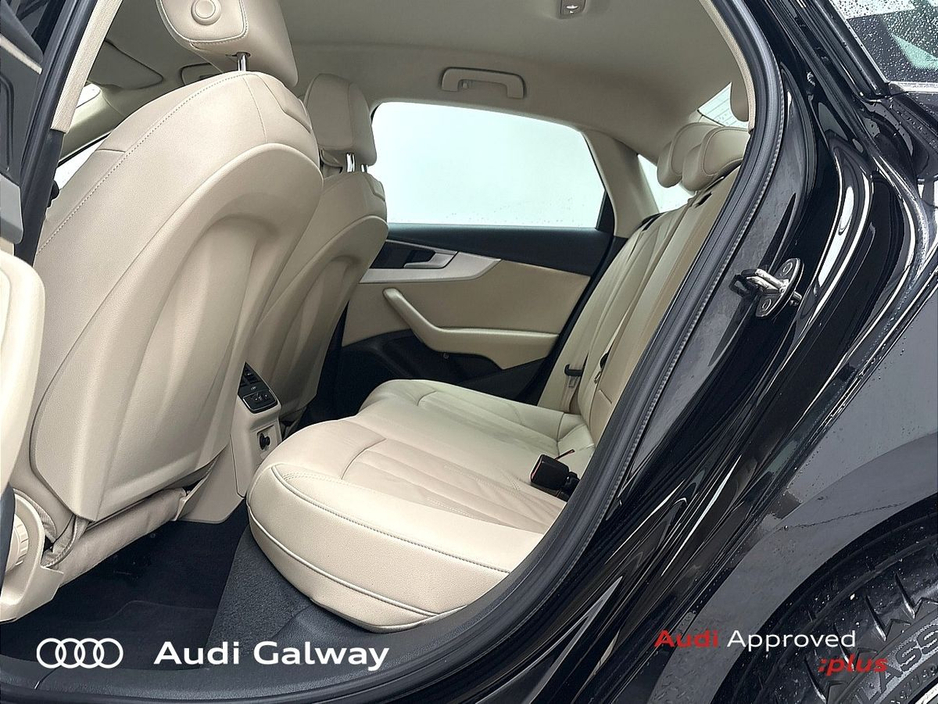 2022 Audi A4 - image 10