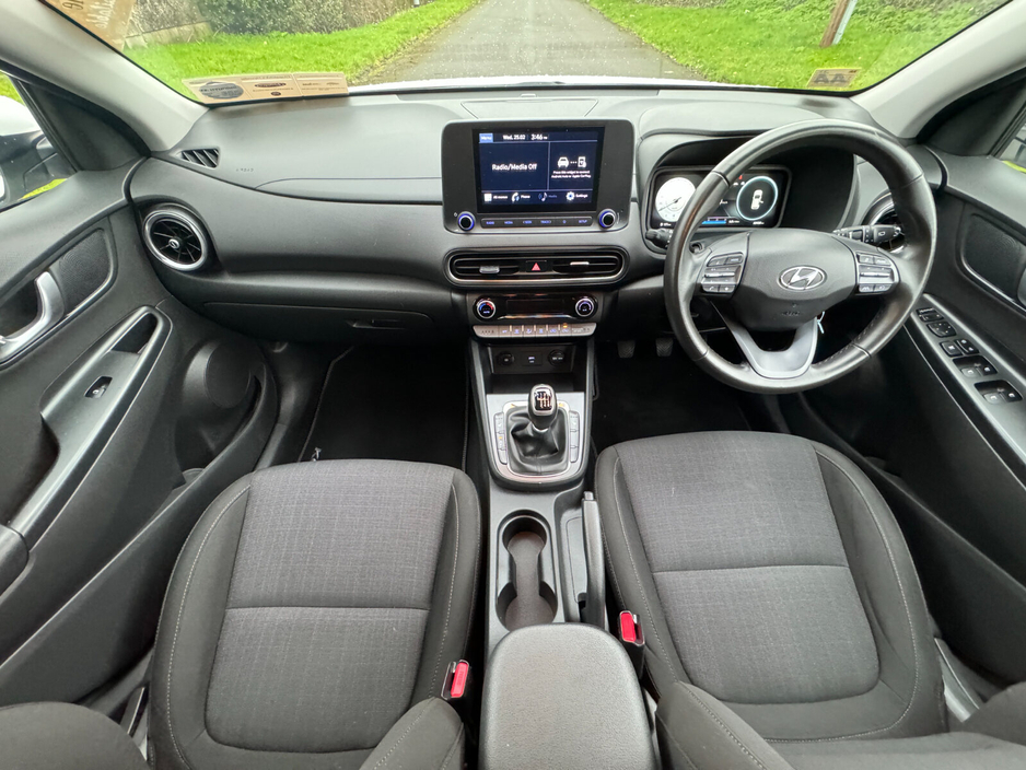 2022 Hyundai Kona - image 12