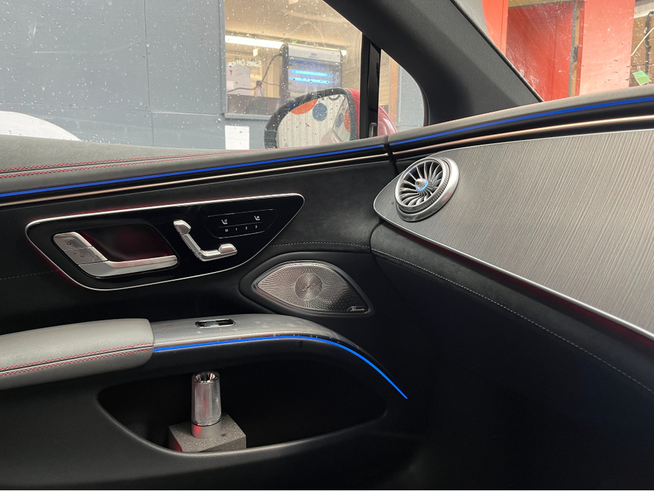 2023 Mercedes-Benz EQS - image 12