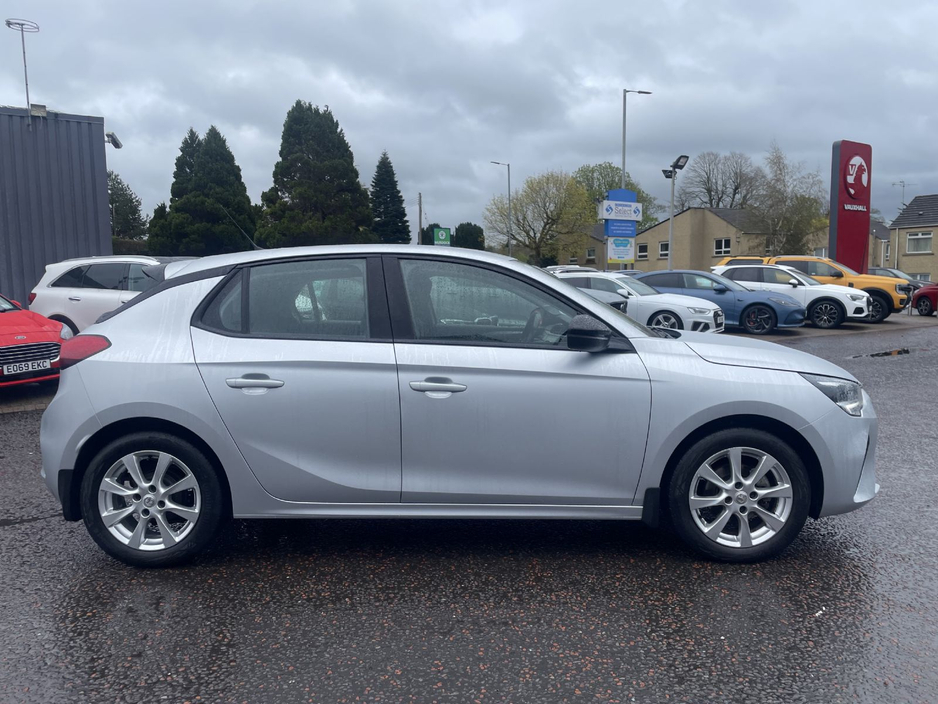 2022 Opel Corsa - image 8