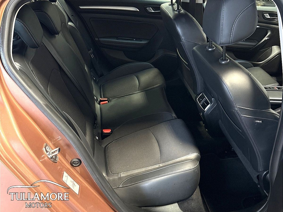 2021 Renault Megane 1.5 Blue dCi 115 ICONIC ST €20,900