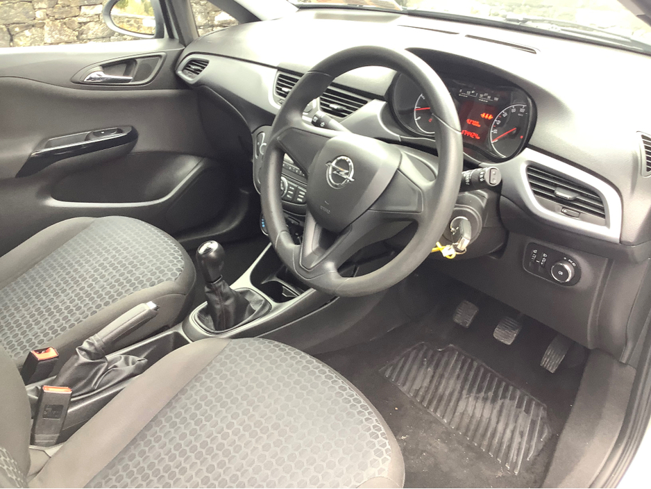 2016 Opel Corsa - image 8