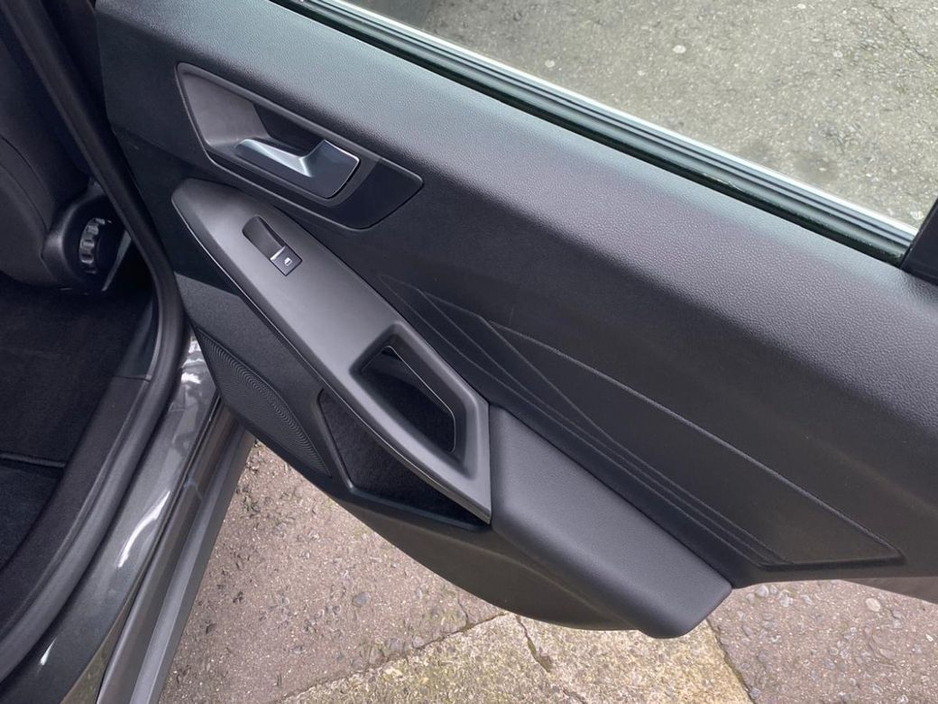 2021 Ford Focus - image 34