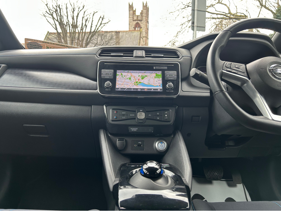 2019 Nissan Leaf - image 14