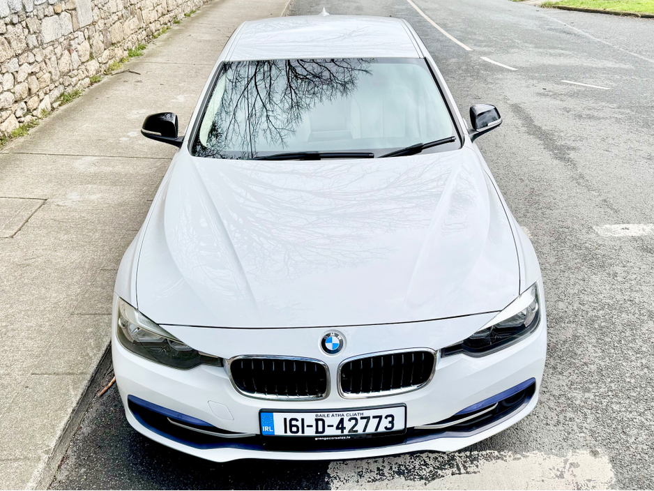 2016 BMW 3 Series - image 15