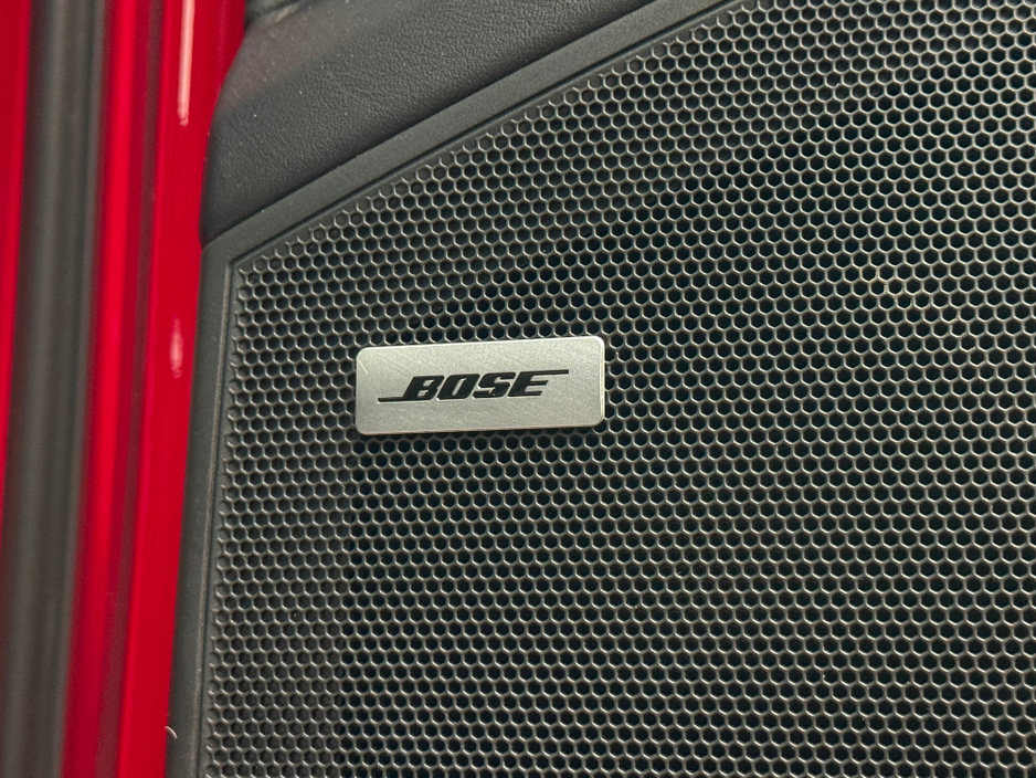 2024 Porsche Cayenne - image 29