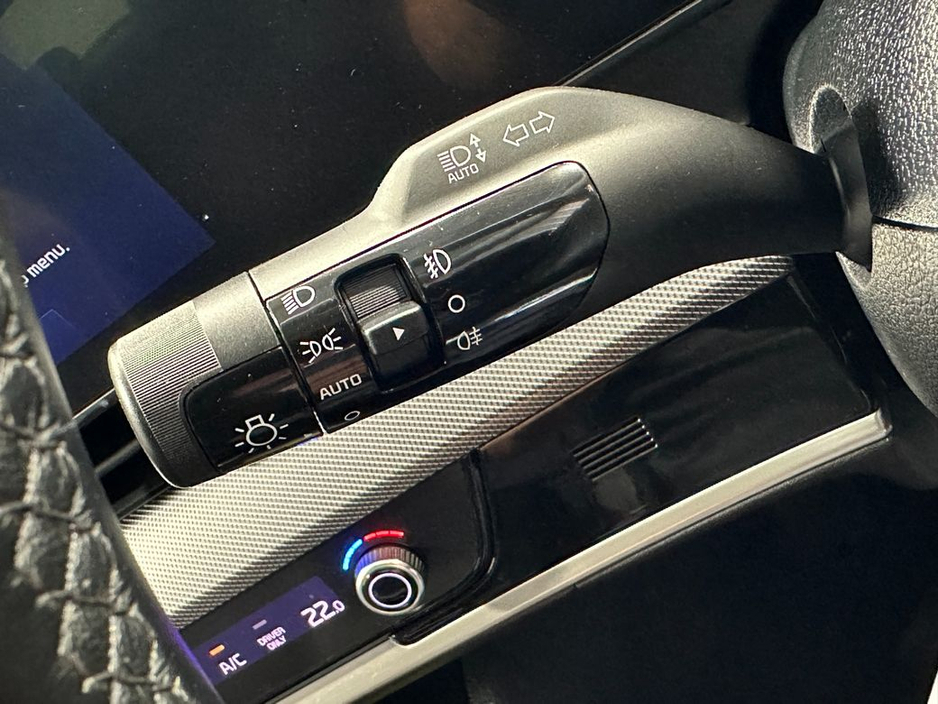 2023 Kia Sportage - image 18