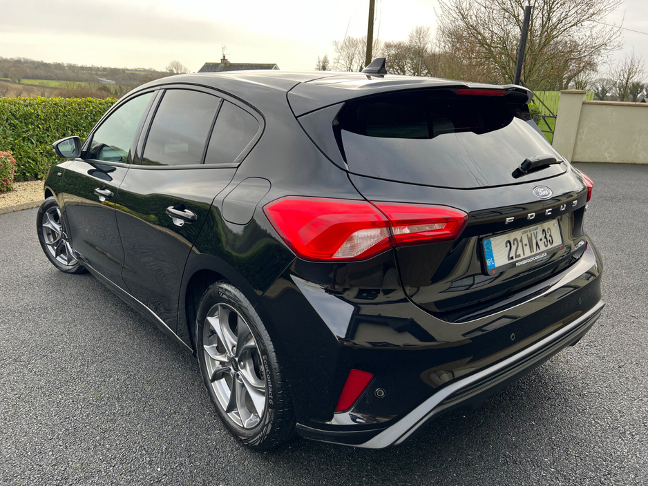 2022 Ford Focus 1.0T EcoBoost Hybrid 125PS ST-Line €22,950
