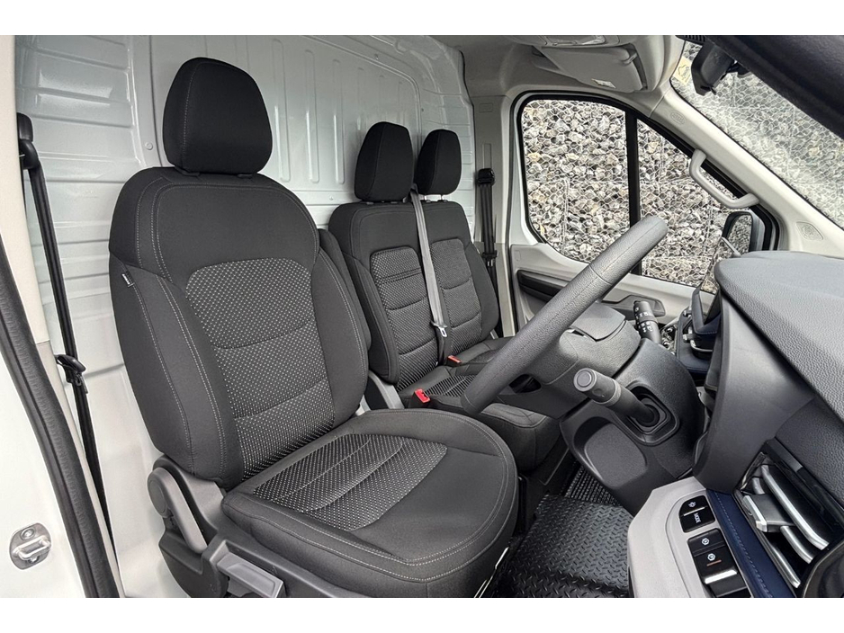 2026 Maxus Deliver 9 BASE L3H2 2.0 TCDI 1 €28,495