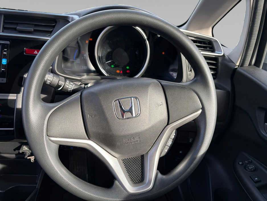 2016 Honda Fit - image 12