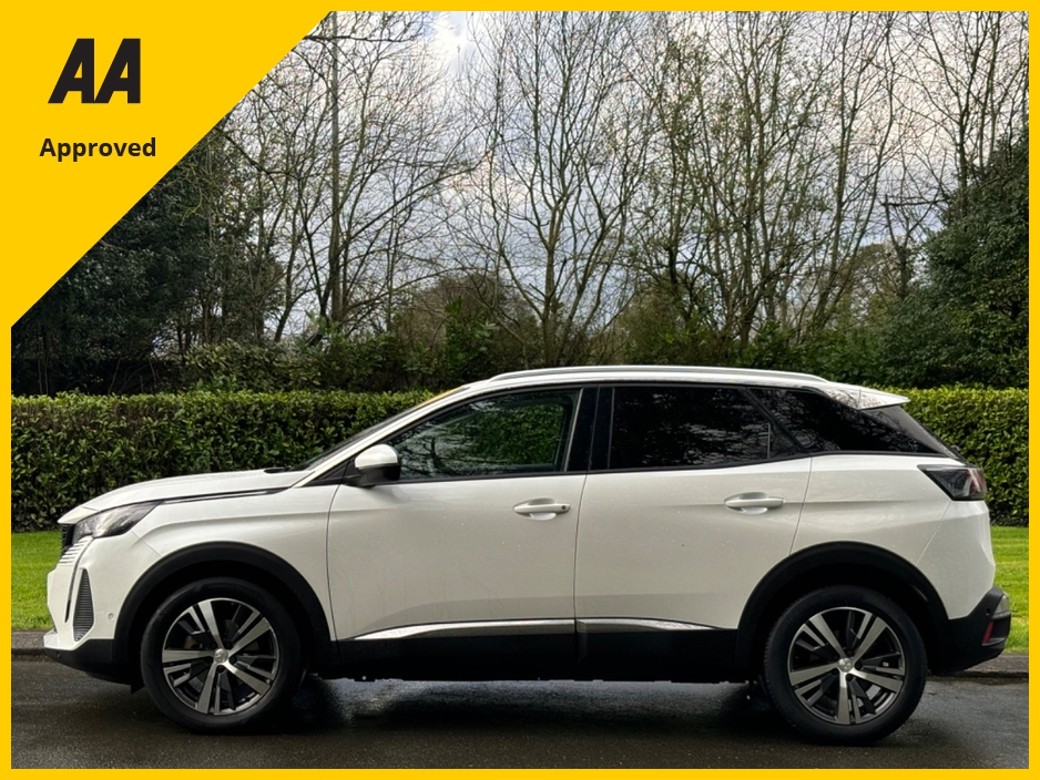 2021 Peugeot 3008 - image 4