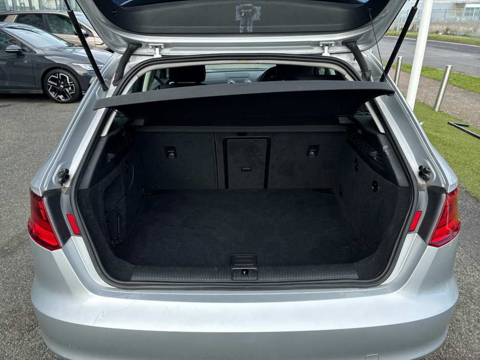 2013 Audi A3 - image 9