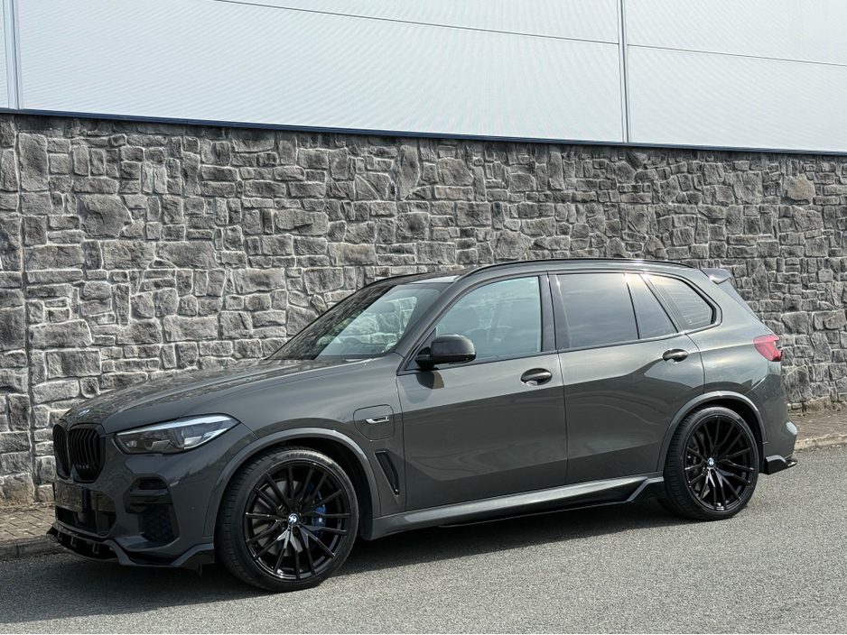 2022 BMW X5 - image 11