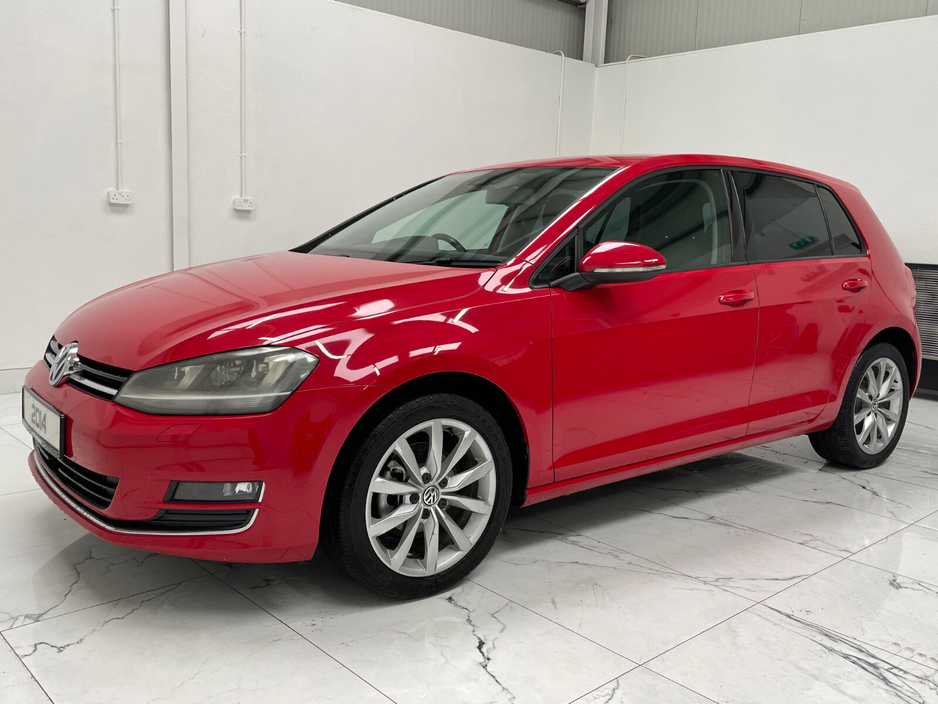 2014 Volkswagen Golf - image 8