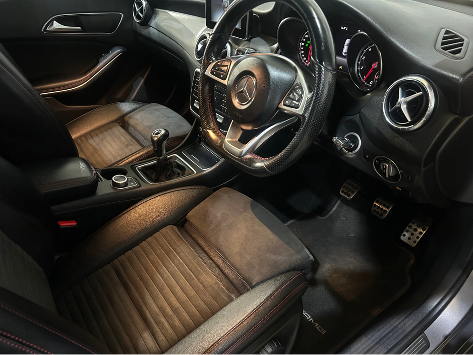 2018 Mercedes-Benz CLA Class - image 10