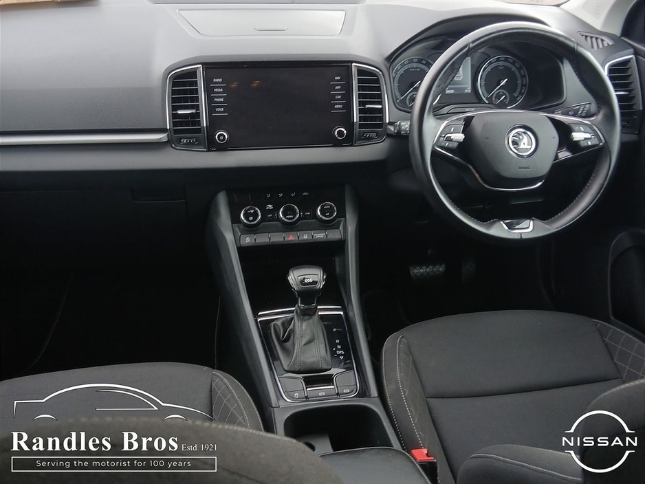 2021 Skoda Karoq - image 12
