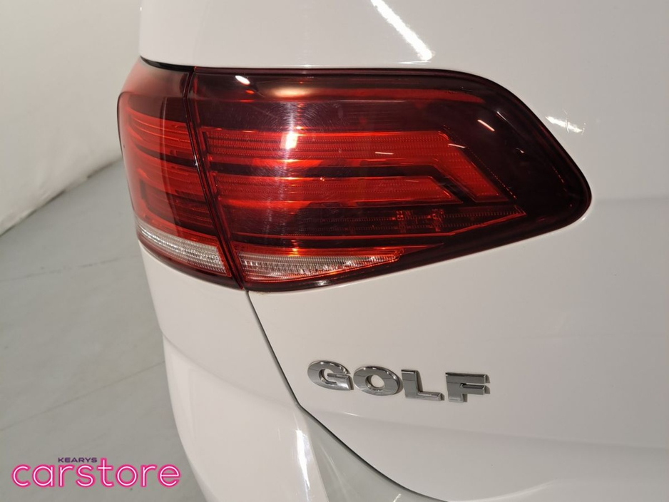 2017 Volkswagen Golf  €17,880