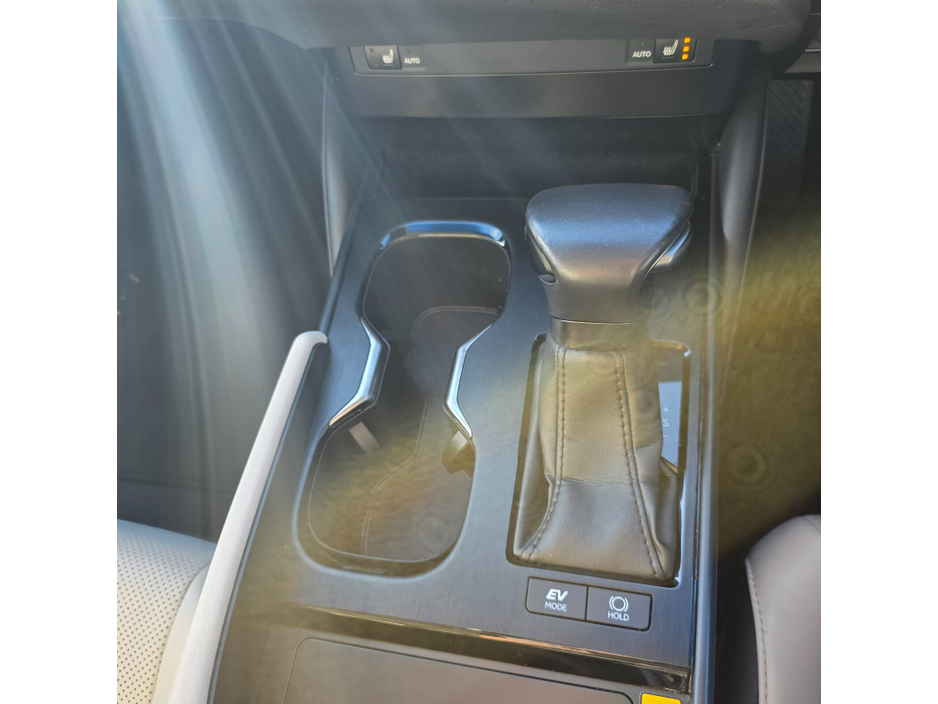 2023 Lexus ES 300 H ES300h Dynamic €43,950