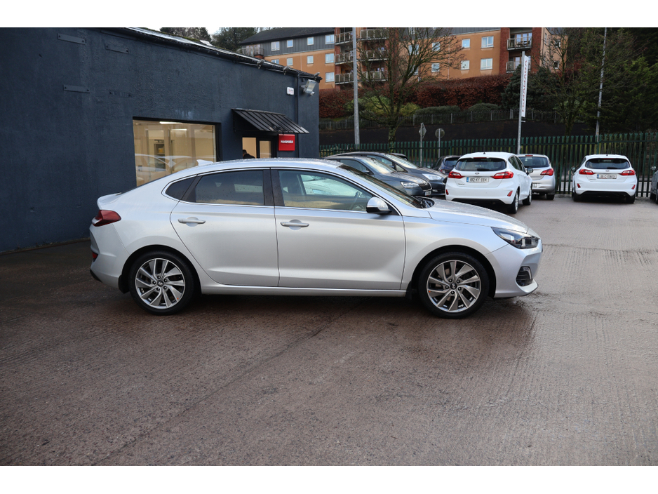 2018 Hyundai i30 FASTBACK 5DR Low Mileage Huge Spec! €14,495