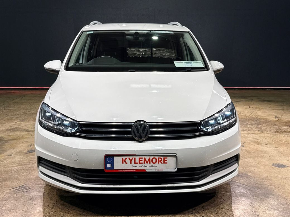 2018 Volkswagen Touran - image 8
