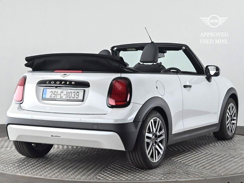 2025 MINI Hatch Cooper C €44,900