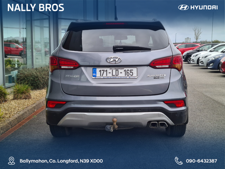 2017 Hyundai Santa Fe - image 6