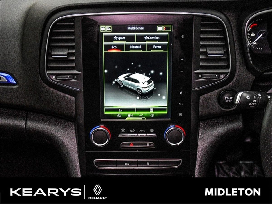 2020 Renault Megane - image 24