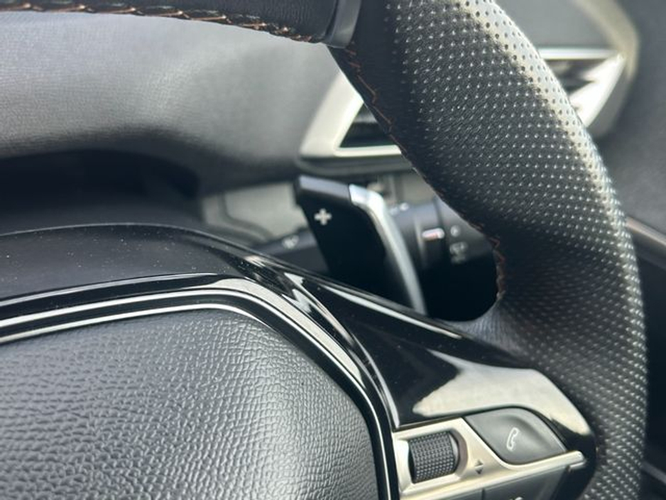 2019 Peugeot 3008 - image 21