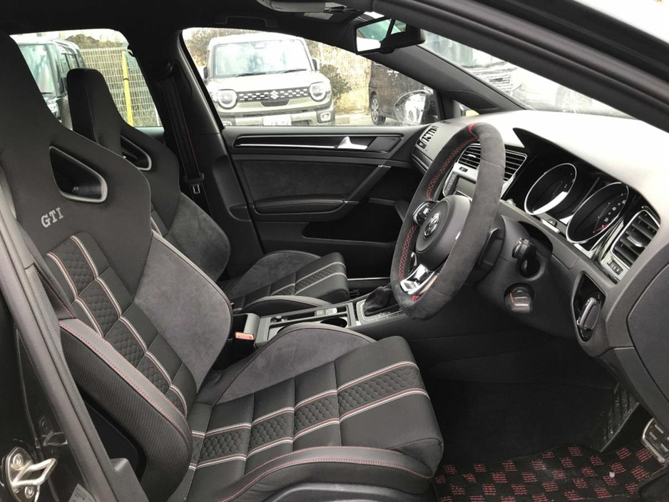 2016 Volkswagen Golf - image 6