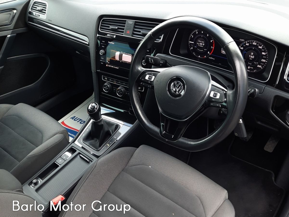 2019 Volkswagen Golf - image 13
