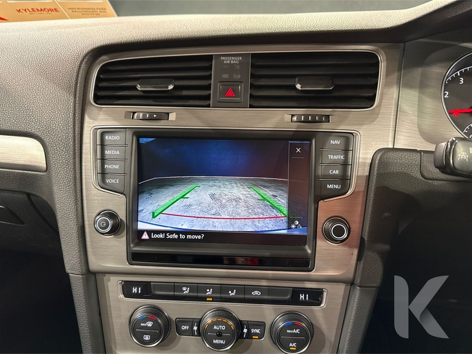 2017 Volkswagen Golf - image 23