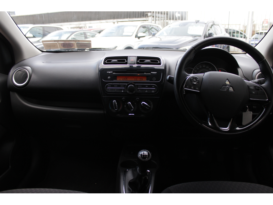 2018 Mitsubishi Space Star - image 15