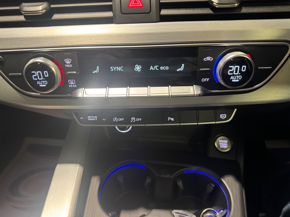 2016 Audi A4 - image 22