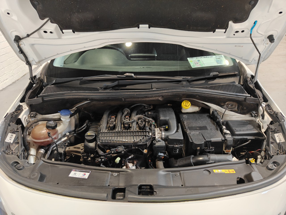 2019 Peugeot 2008 - image 24